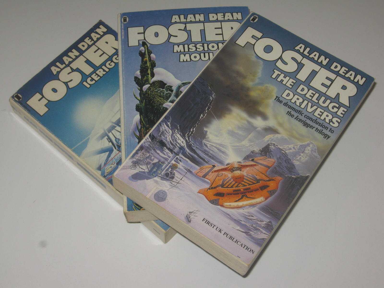 Complete Icerigger Series [3 Books]