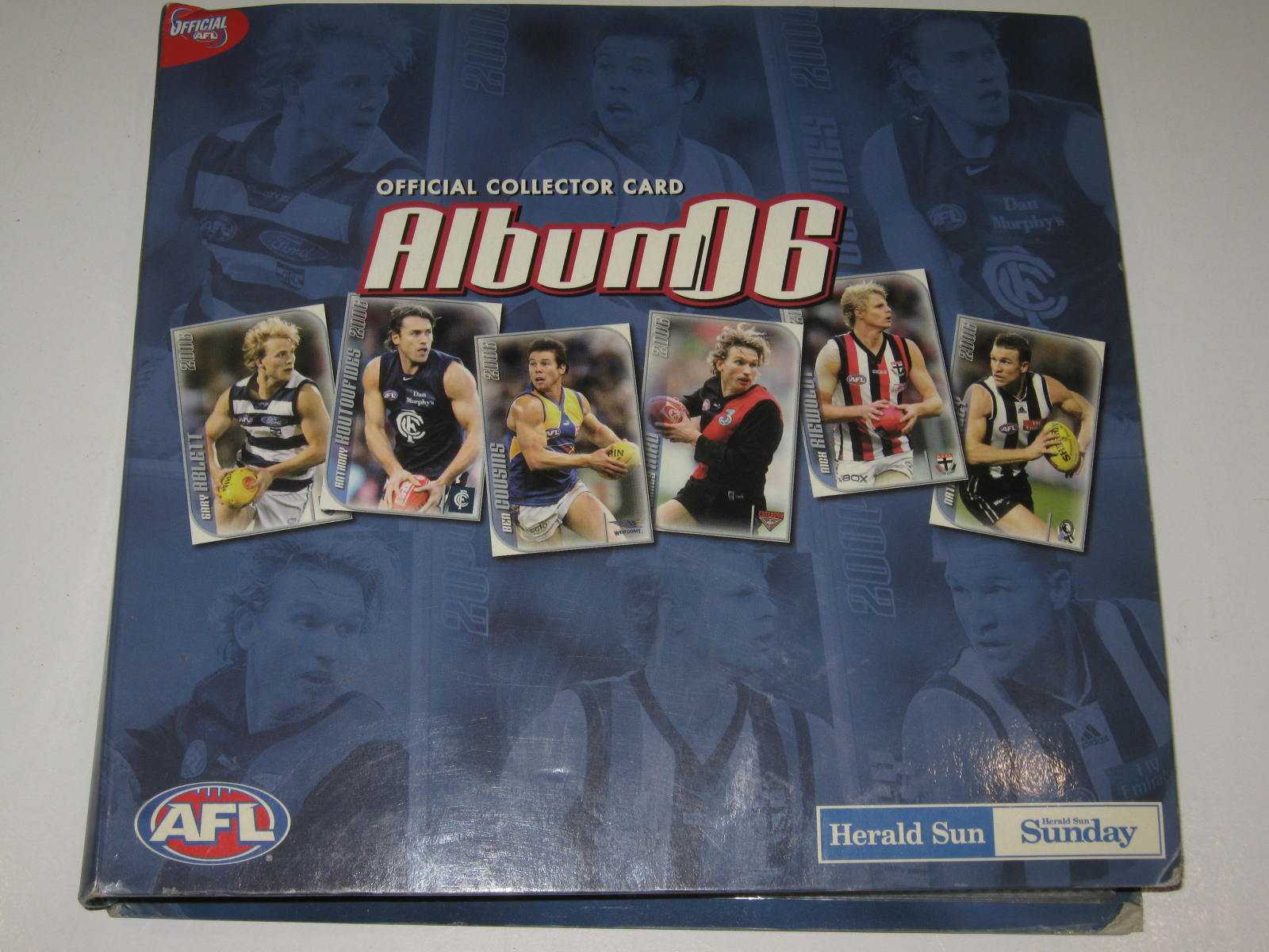 Official Collector Card Album 06 : Complete Collection