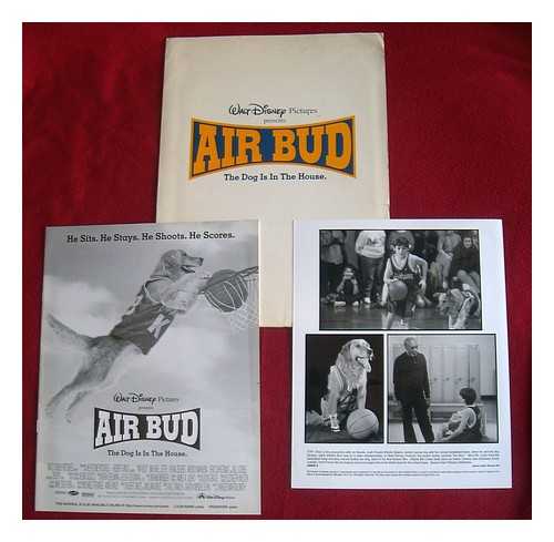 WALT DISNEY PICTURES - Walt Disney Pictures presents: Air Bud, the Dog is in the House [Press pack]