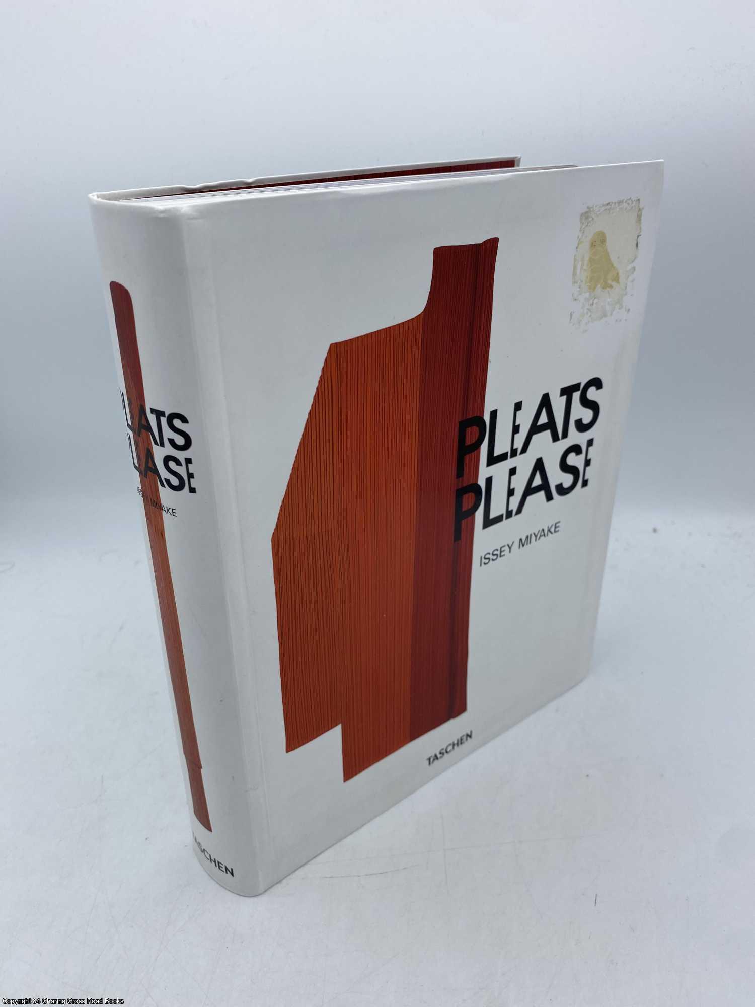 Miyake, Issey - Pleats Please