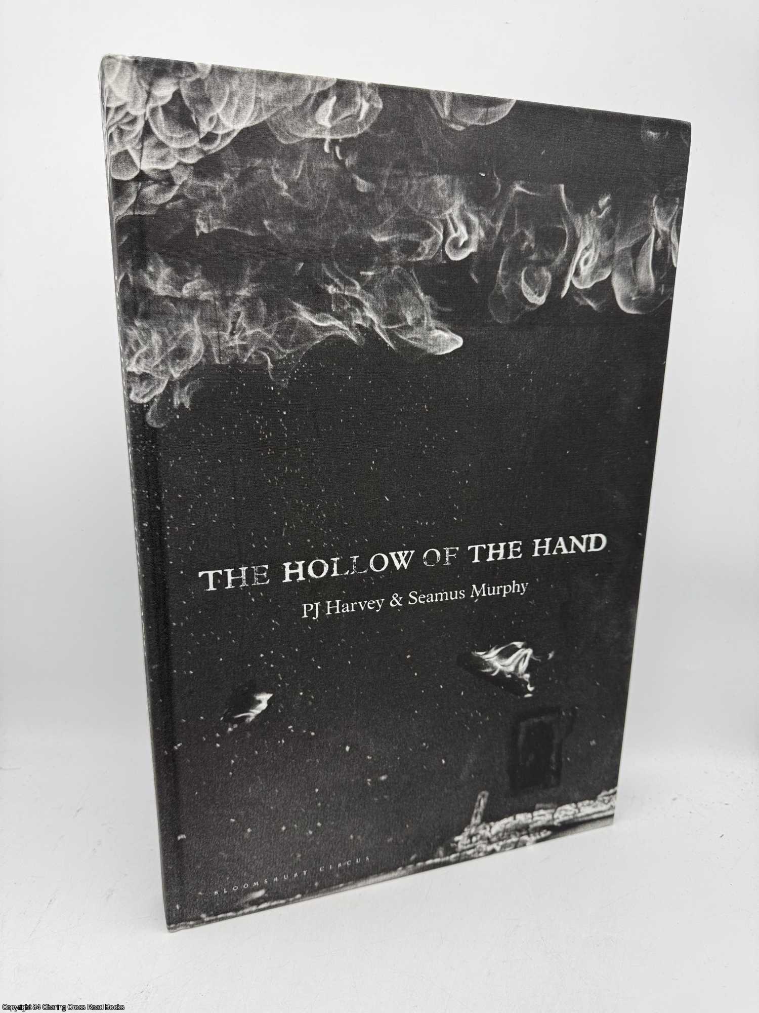 Harvey, Polly Jean; Murphy, Seamus - The Hollow of the Hand