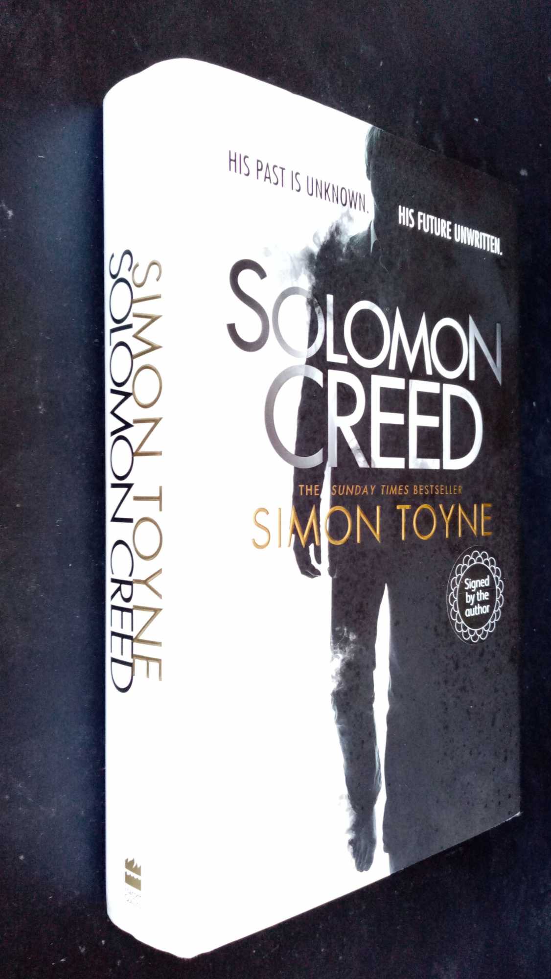 Simon Toyne - Solomon Creed    SIGNED