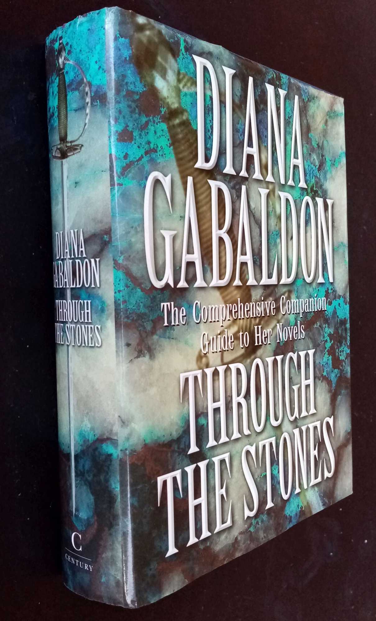 Diana Gabaldon - Through the Stones: A Companion Guide to the Novels of Diana Gabaldon