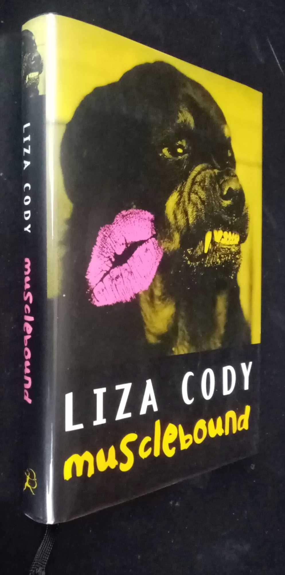 Liza Cody - Musclebound      SIGNED