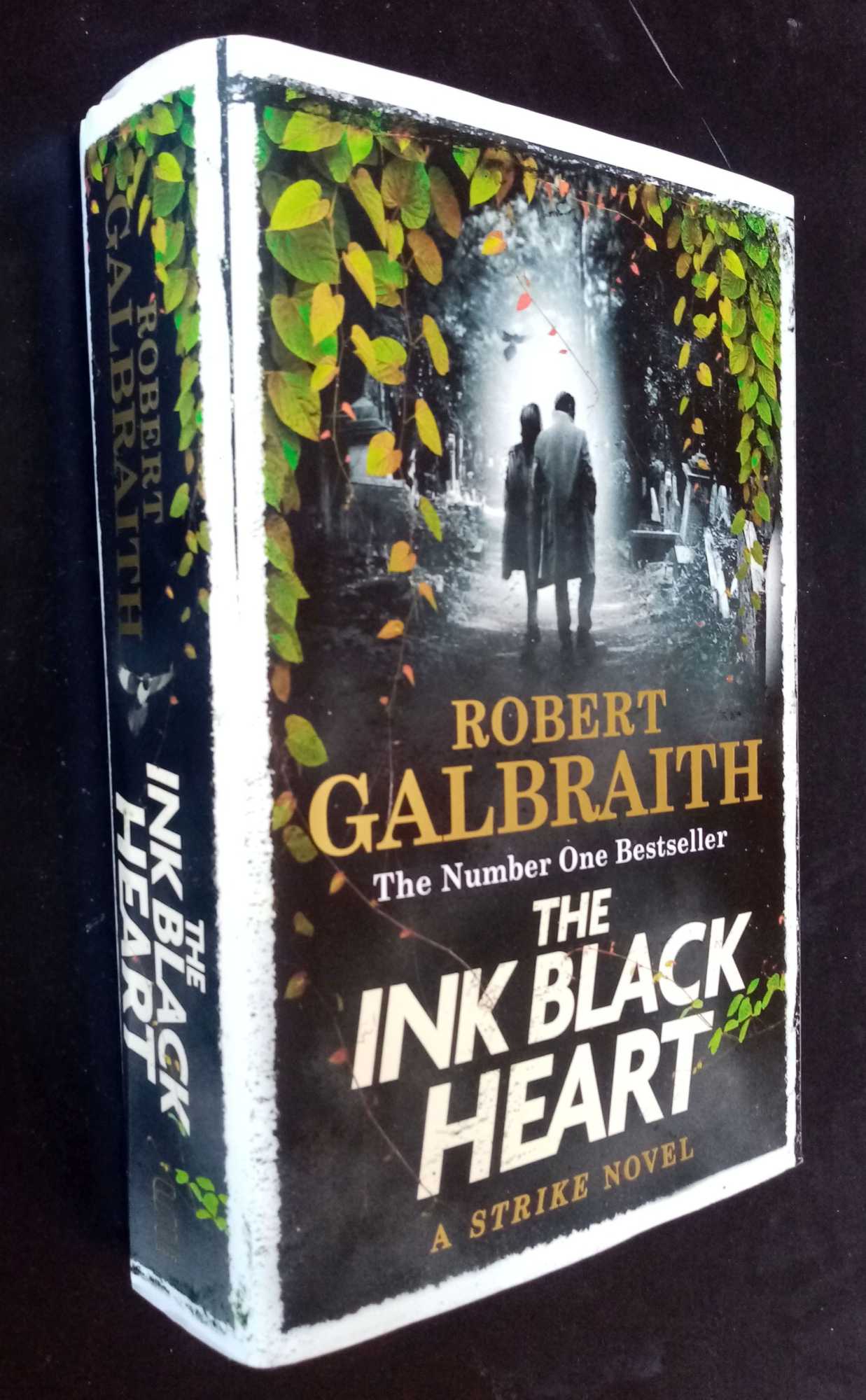Robet Galbraith - The Ink Black Heart