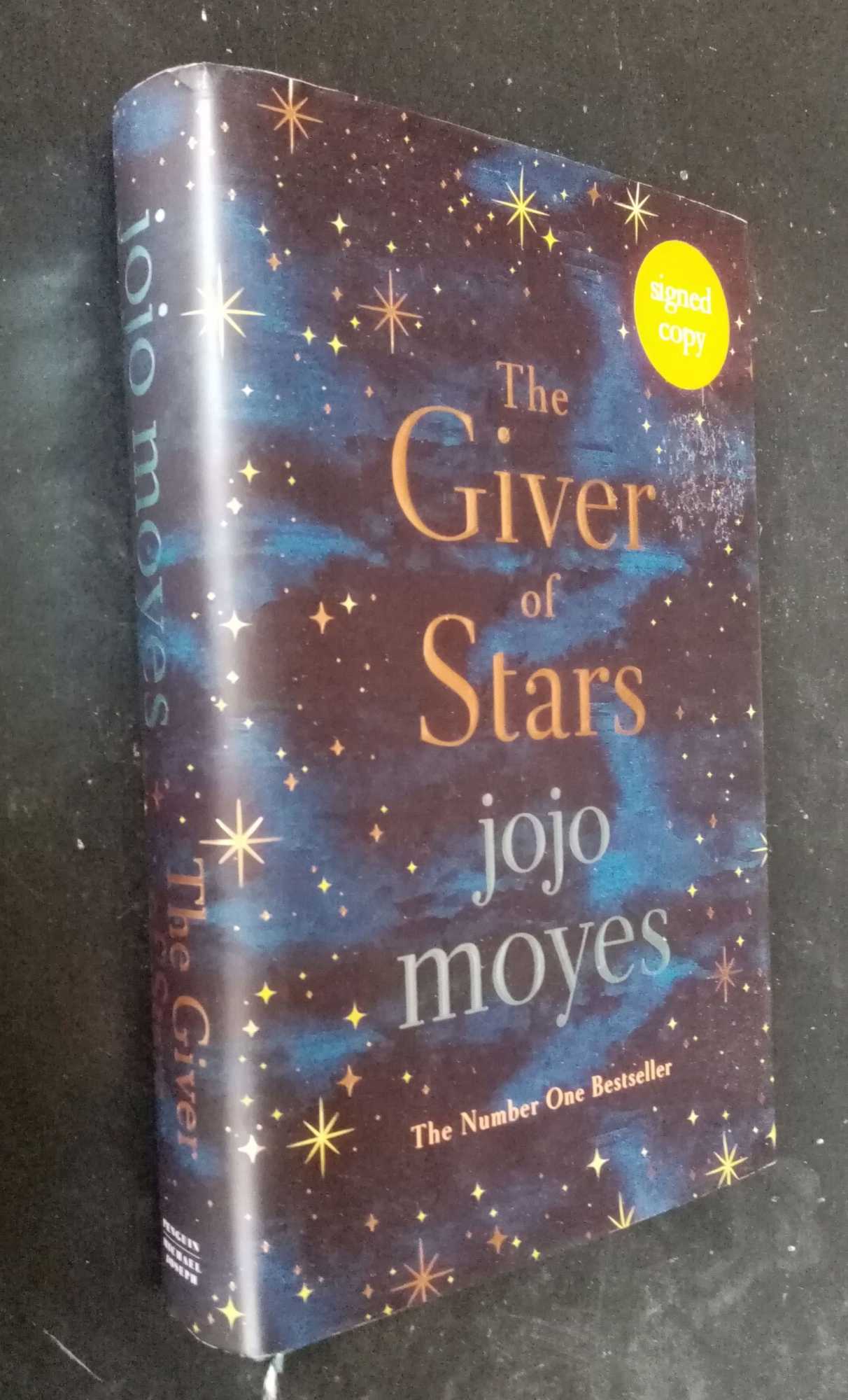 Jojo Moyes - The Giver of Stars    SIGNED