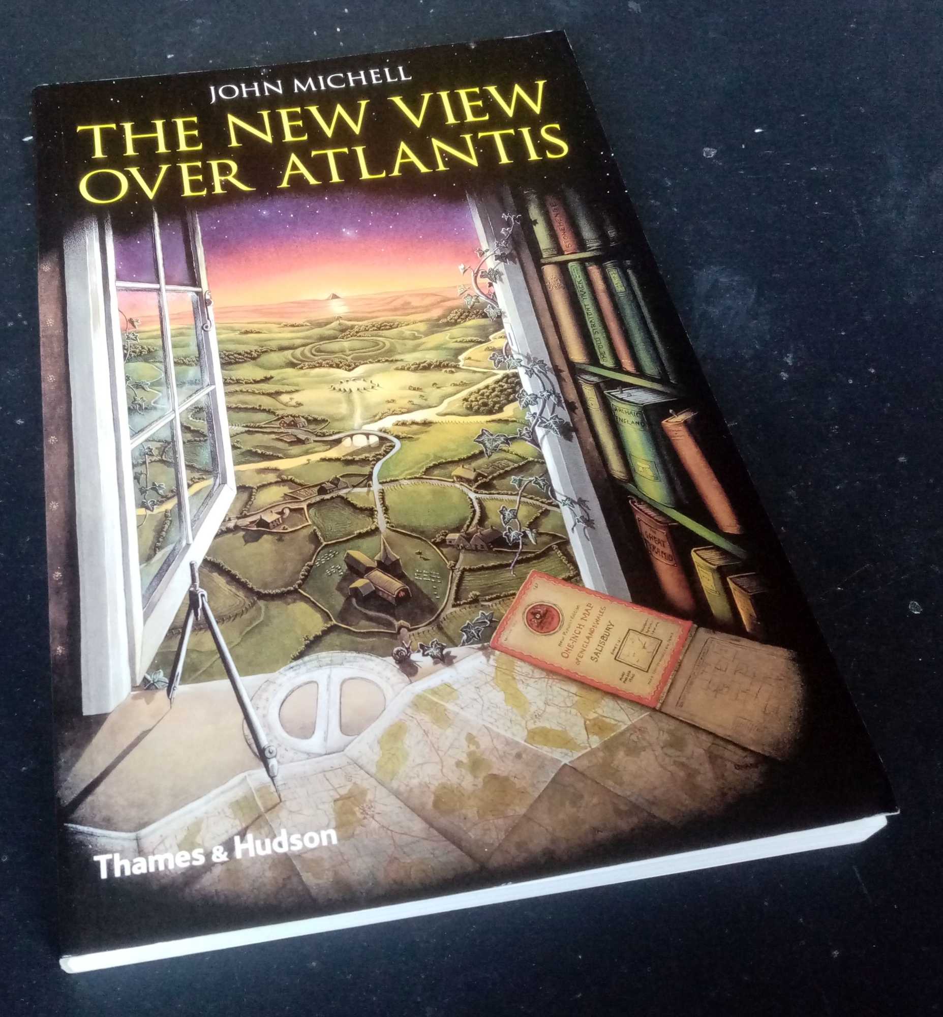 John Mitchell - The New View over Atlantis