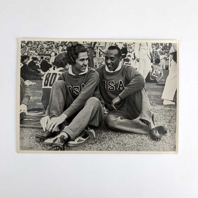Cigaretten-Bilderdienst - Jesse Owens and Helen Stephens [Athletics]: Sammelwerk Nr. 14 Olympia 1936 - Band II Bild Nr. 21 Gruppe 58