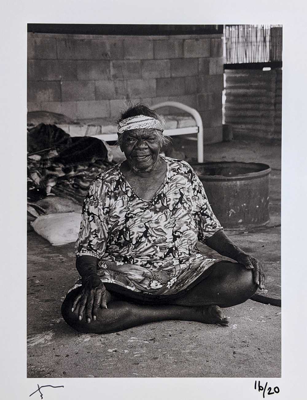 Ken McGregor; Ralph Hobbs - The Art of Nyurapayia Nampitjinpa (Mrs Bennett)