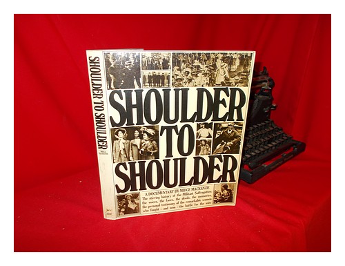 MACKENZIE, MIDGE Shoulder to Shoulder 1975 First Edition Paperback - Imagen 1 de 1